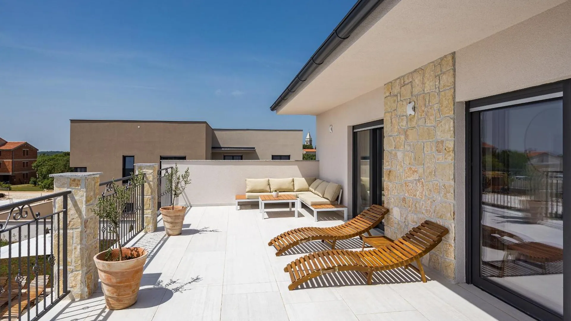 Basilica Villas By Mercado 크르니카